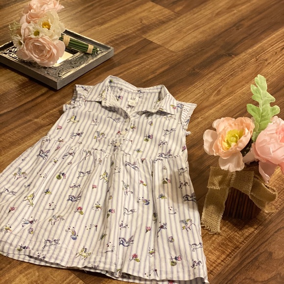 ‼️SOLD‼️Baby Gap girl size 4 yrs - Picture 1 of 2